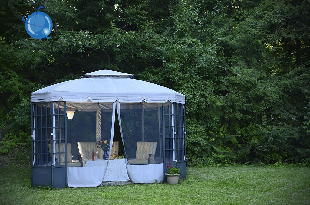 Мягкие окна: особенности монтажа и необходимый инструмент