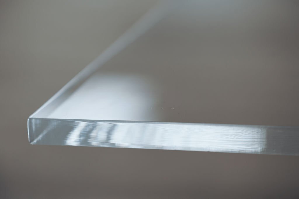 Основные характеристики и свойства прозрачных листов акрила